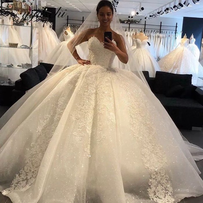 Wedding ball gown dress