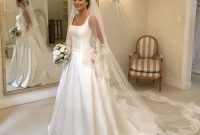 Wedding dress square neckline