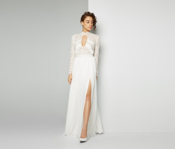 Pre-owned wedding dresses