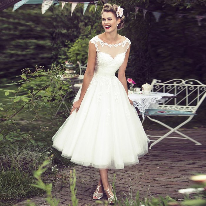 Tea length retro wedding dress